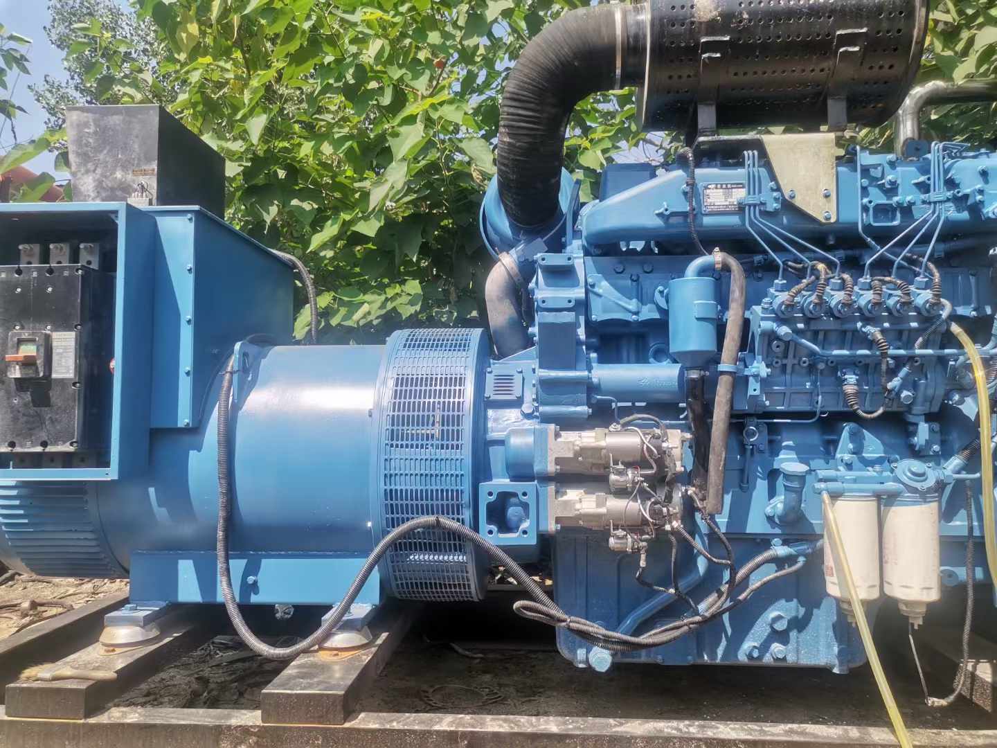 夏河详细说明降低 800kW 柴油发电机输出电流波动的方法